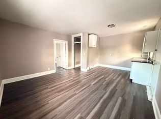 462 3rd St #3, Toledo, OH 43605