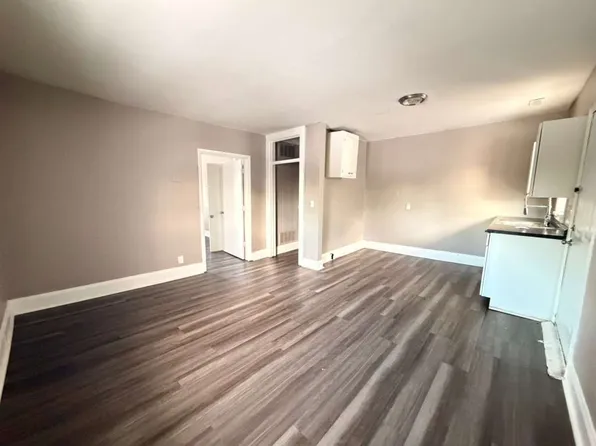 462 3rd St #3, Toledo, OH 43605