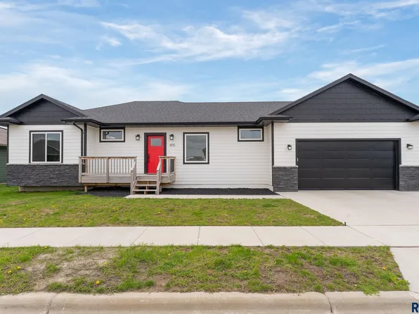 405 E Cairos Pl, Brandon, SD 57005