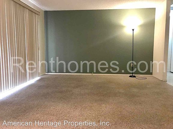 3rd image of 8379 Capricorn Way APT 54