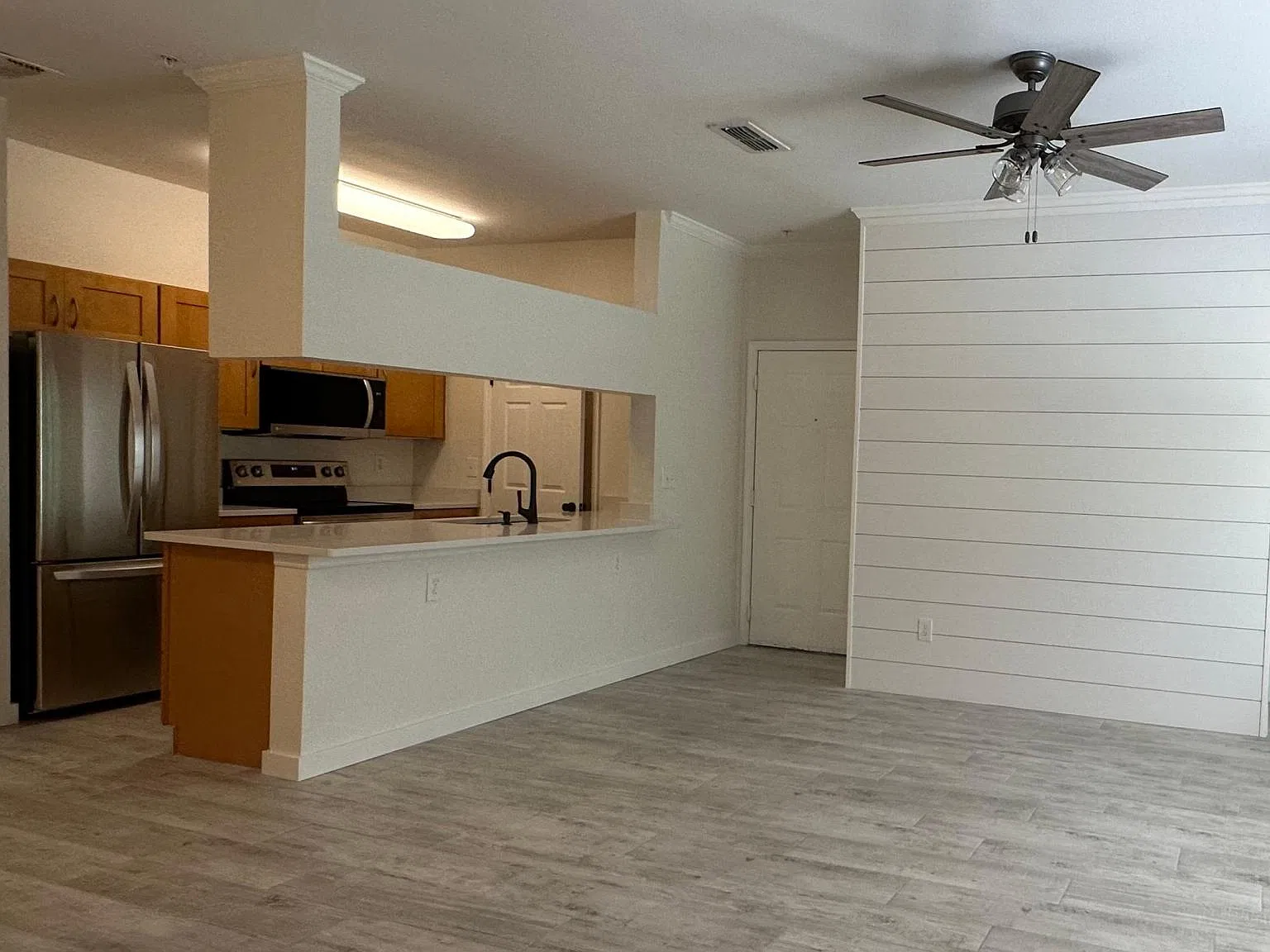 160 Veracruz Dr — Photo 4