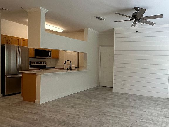 4th image of 160 Veracruz Dr Unit 414