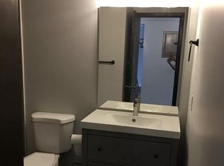 1304 Medicine Lake Dr W #308, Plymouth, MN 55441