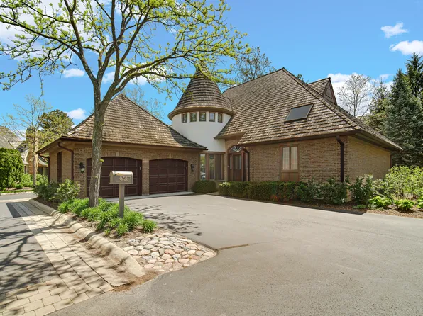 968 Coventry Ln, Highland Park, IL 60035