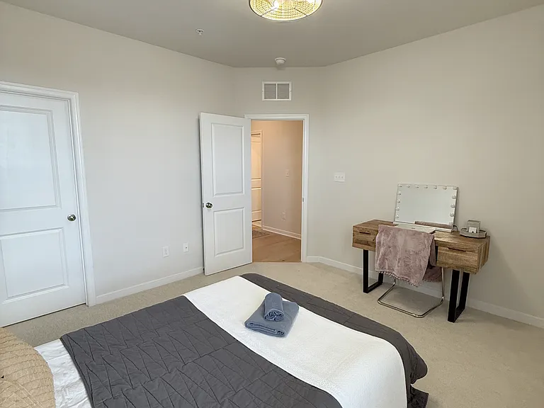 3426 Carlton St #7B — Photo 25