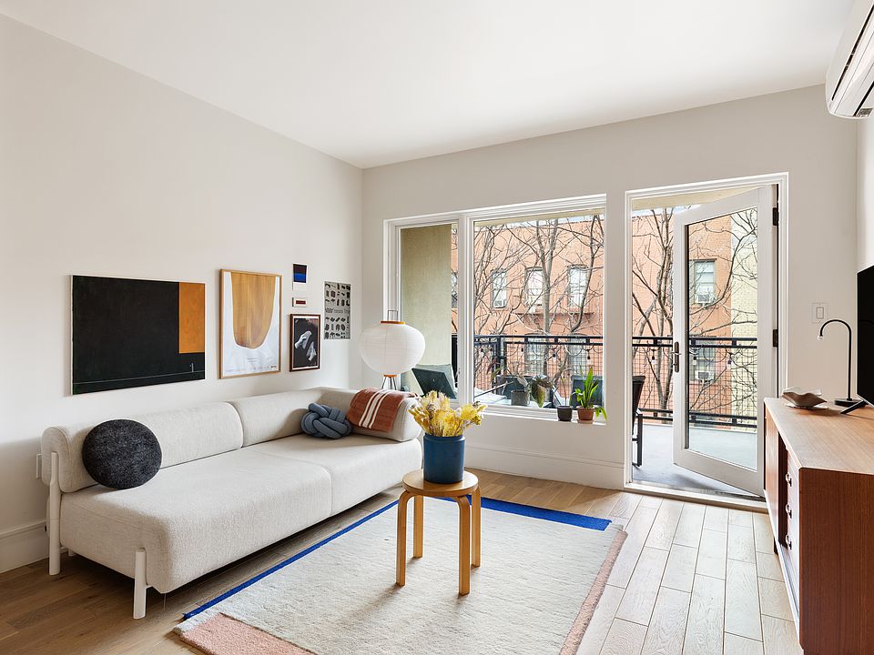 1st image of 15 E 19th St APT 3D