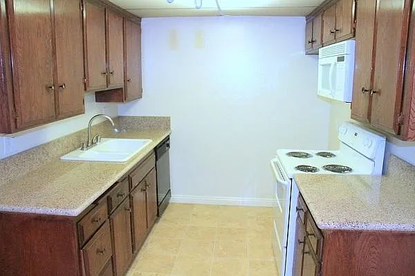 720 S Elvira Ave #116 — Photo 2