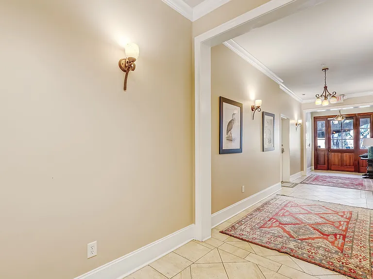 425 E McDonough St #101 — Photo 31