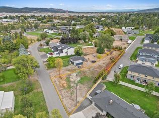 17918 E Riverway Ave, Greenacres, WA 99016