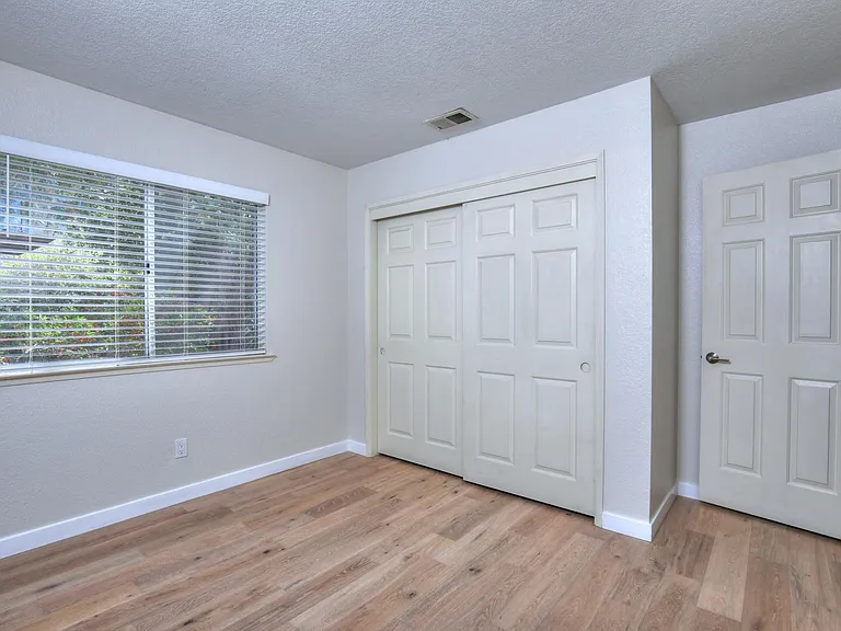 1494 Aarhus Dr — Photo 26