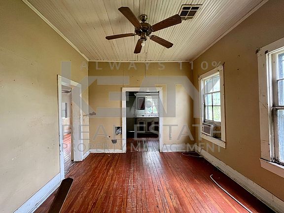 4th image of 314 W Cotton St #B