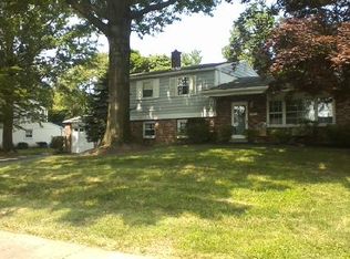 618 Knoll Dr, Lansdale, PA 19446