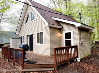 7542 Eagle Rock Dr, Tobyhanna, PA 18466