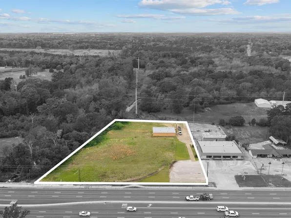 1404 N Northwest Rd #323, Tyler, TX 75707