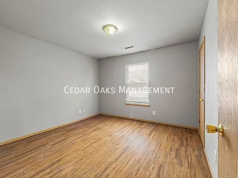 282 Erin Pl #202 — Photo 13
