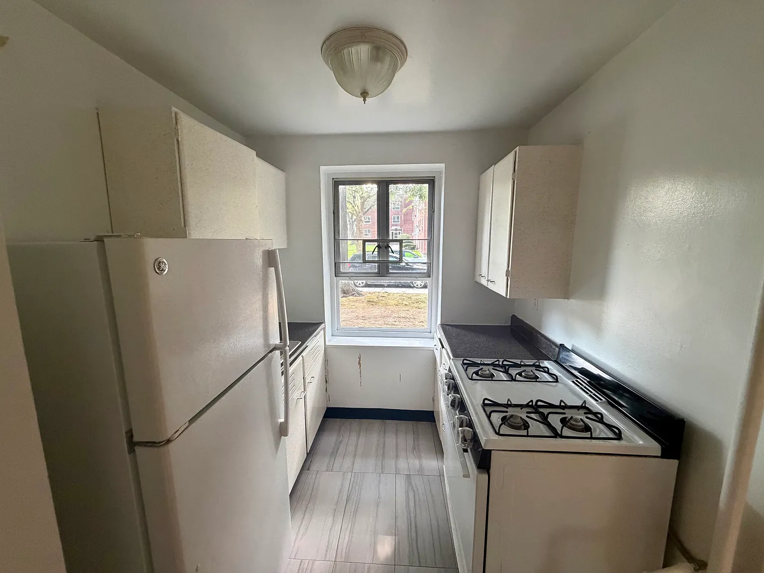 67th Ave, Fresh Meadows — Photo 4