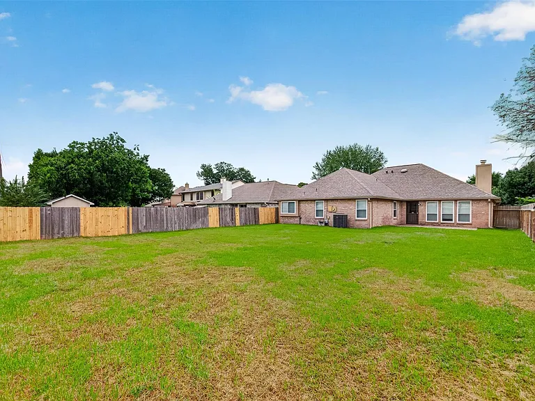 7403 Oak Walk Dr — Photo 37