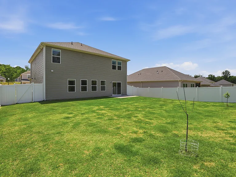 118 Martel Dr — Photo 35