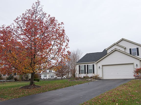 3rd image of 1679 Pinecone Ct