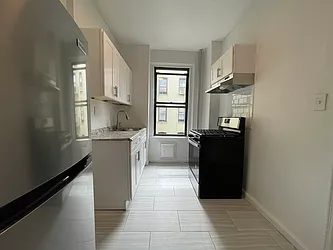 Rented by Hillel Realty Group