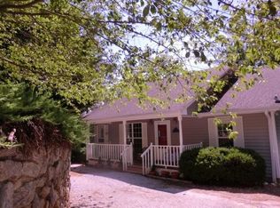 282 Star Mountain Dr, Clayton, GA 30525