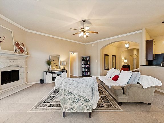 5th image of 2718 Sun Mountain Dr