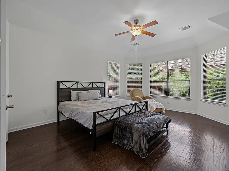 5524 Allamanda Dr — Photo 19