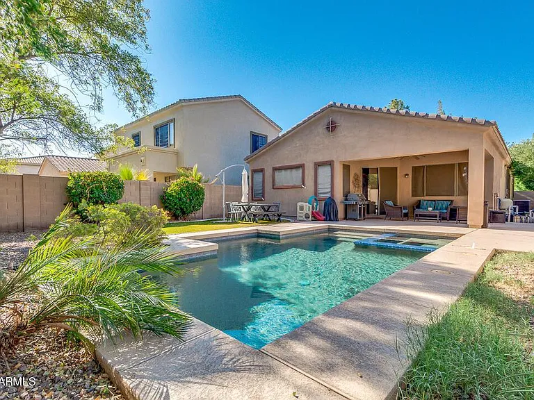 2037 W Periwinkle Way — Photo 32