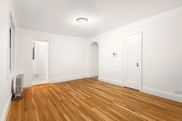 Rented by Compass | media 6