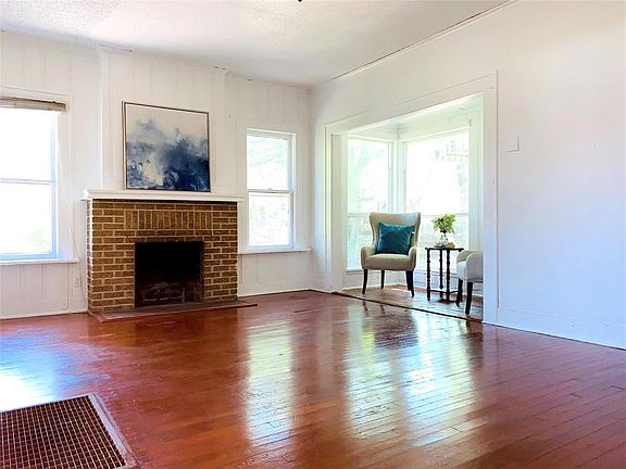 5th image of 944 Marion Ave