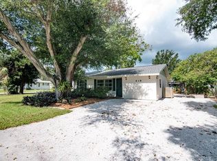 618 35th St W, Bradenton, FL 34205