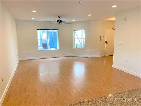 3rd image of 90 Oak Ave Unit 204