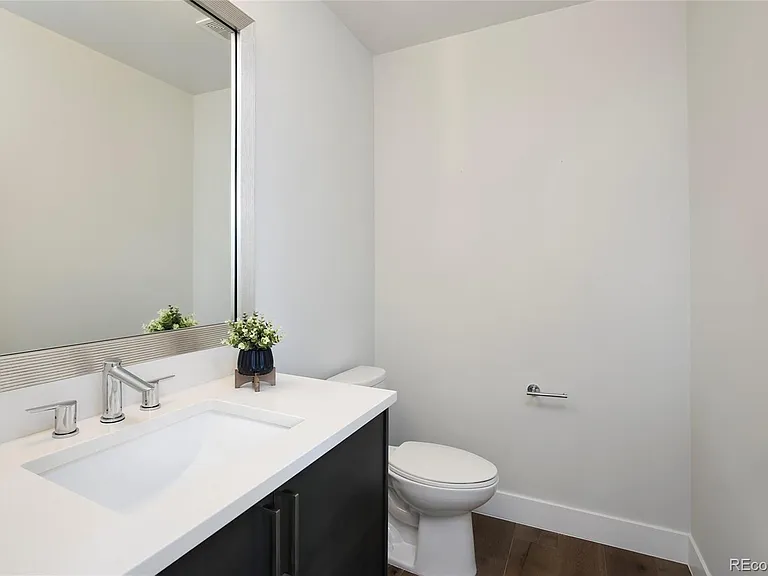 427 Milwaukee St — Photo 31