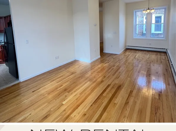 91 Edgewater Place image 1 of 12