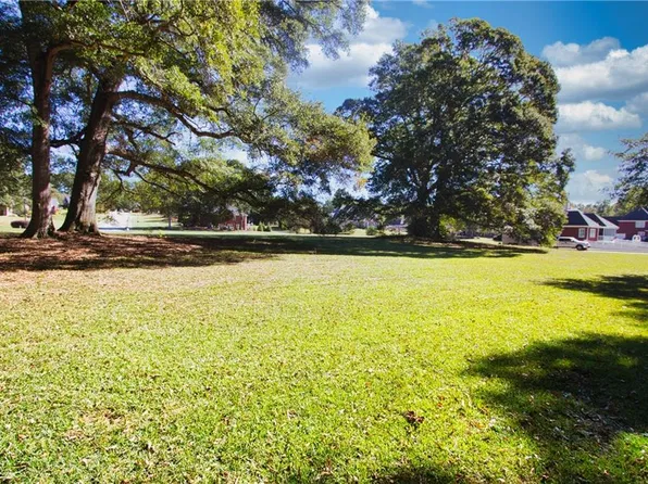 3102 Shepherds Dr #1, Loganville, GA 30052