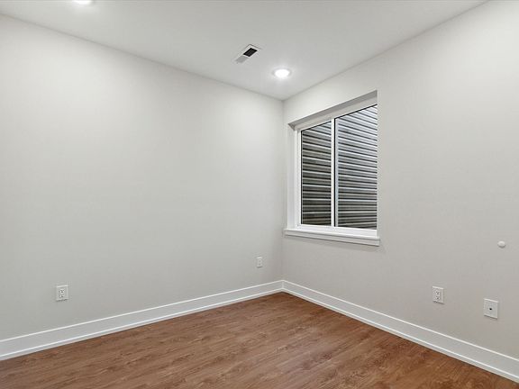 2nd image of 723 N 35th St Unit 300