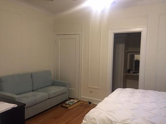 5th image of 3449 N Elaine Pl APT 403