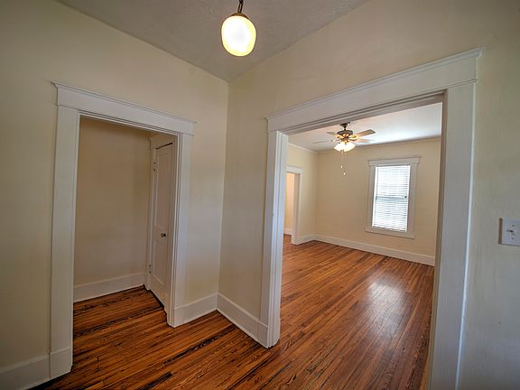5th image of 700 Sherwood Ave