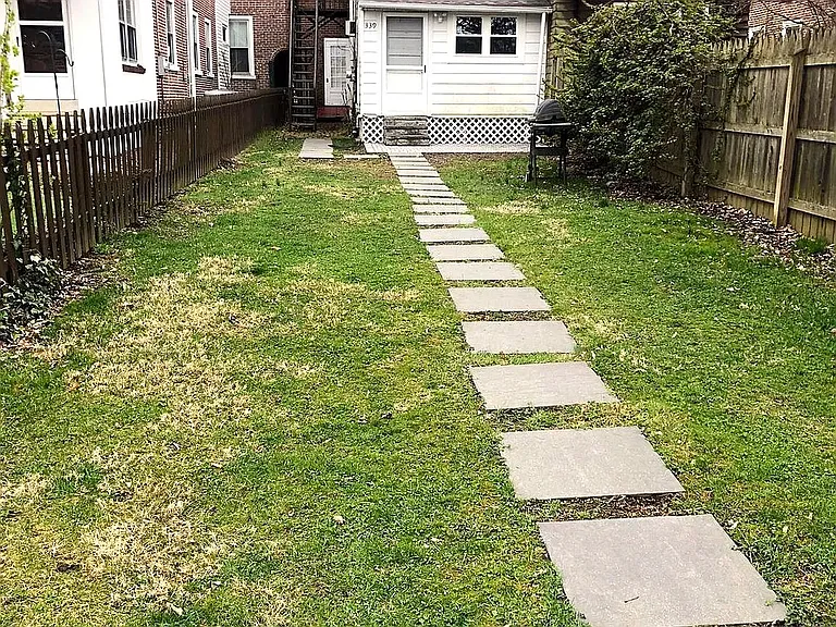 339 W Miner St #C — Photo 10