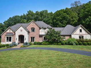 18459 Hencken Valley Estates Dr, Pacific, MO 63069