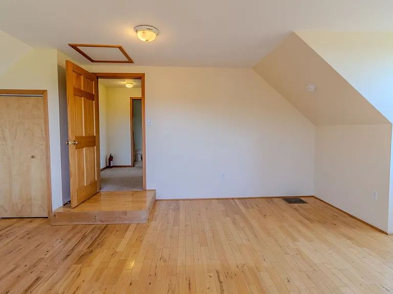 11225 S Leelanau Hwy — Photo 16