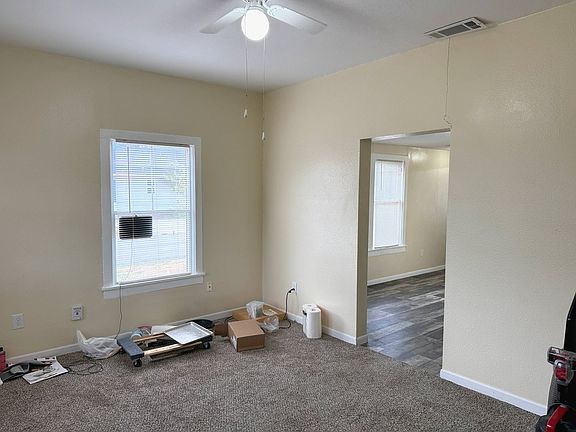 4th image of 1652 Collins Ave #A