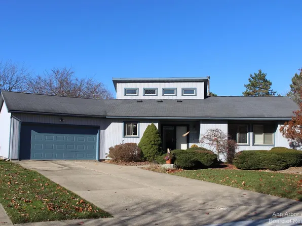 5634 Winslow Ct, Ypsilanti, MI 48197