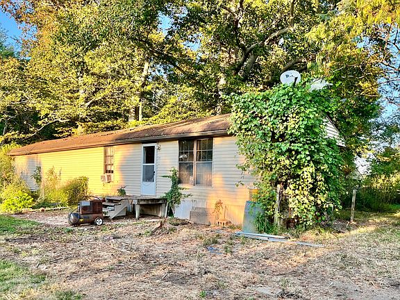 2nd image of 7499 N Us Highway 31