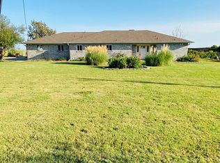 913 W Cook St, Nevada, TX 75173