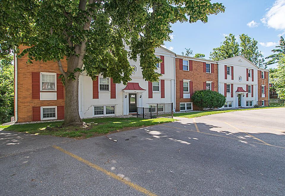 1st image of 714 Garland Cir APT E