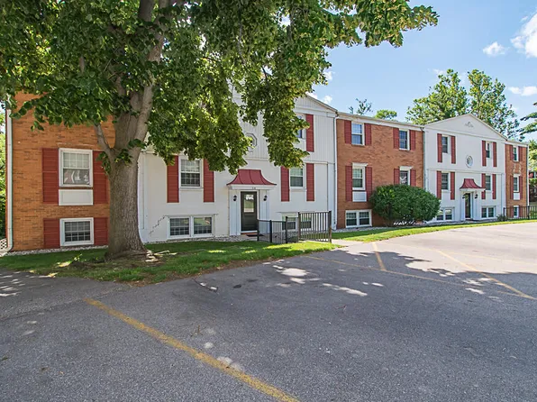 714 Garland Cir APT E, Kalamazoo, MI 49008