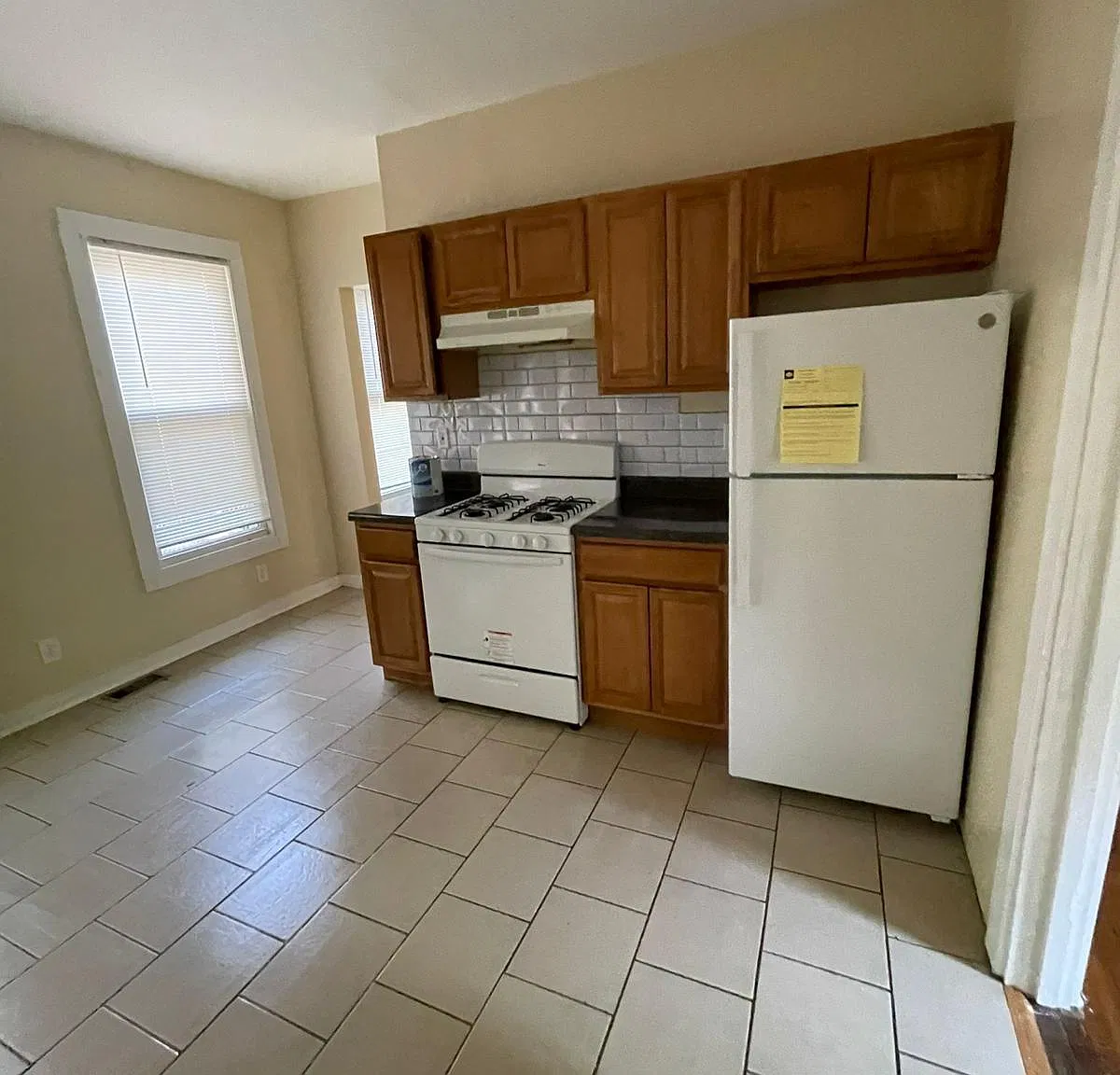 3 bed, $1,950 — Photo 1