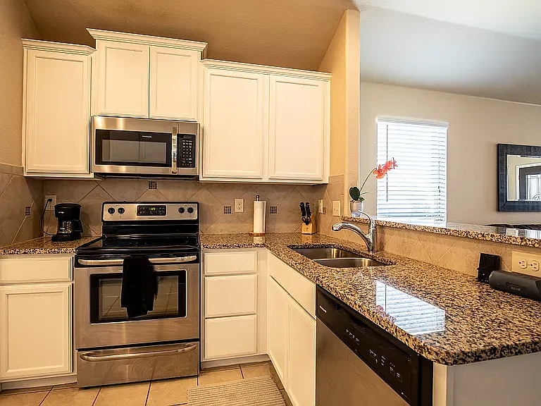 8800 Deadwood Ln — Photo 9