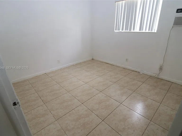 1708 N 16th Ave #3 — Photo 8